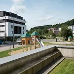 2Br Apt 100 M2 W Terrace Garden, Free Pkg- Id-26