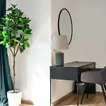 2Br Apt 100 M2 W Terrace Garden, Free Pkg- Id-26