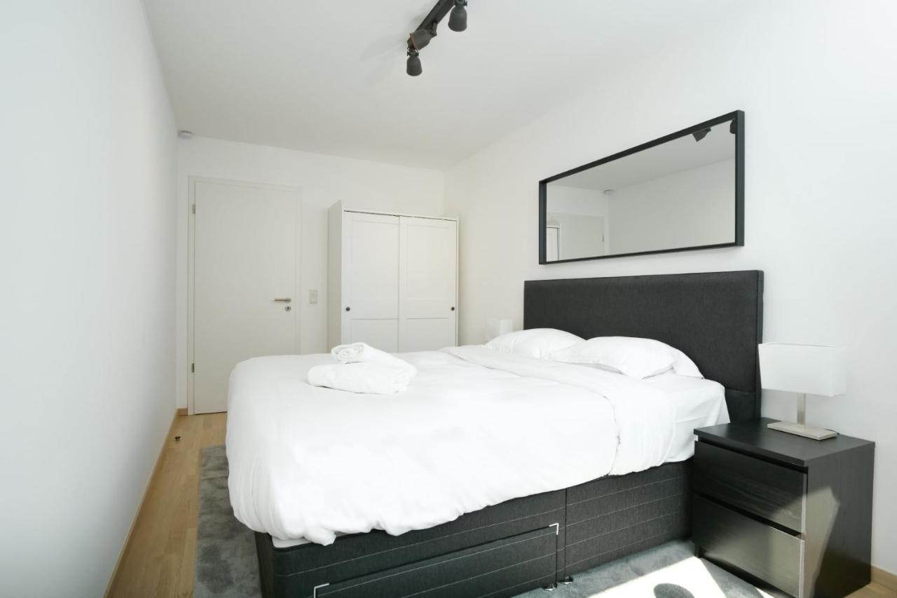 2br Apt 100 M2 W Terrace Garden, Free Pkg- Id-26 *