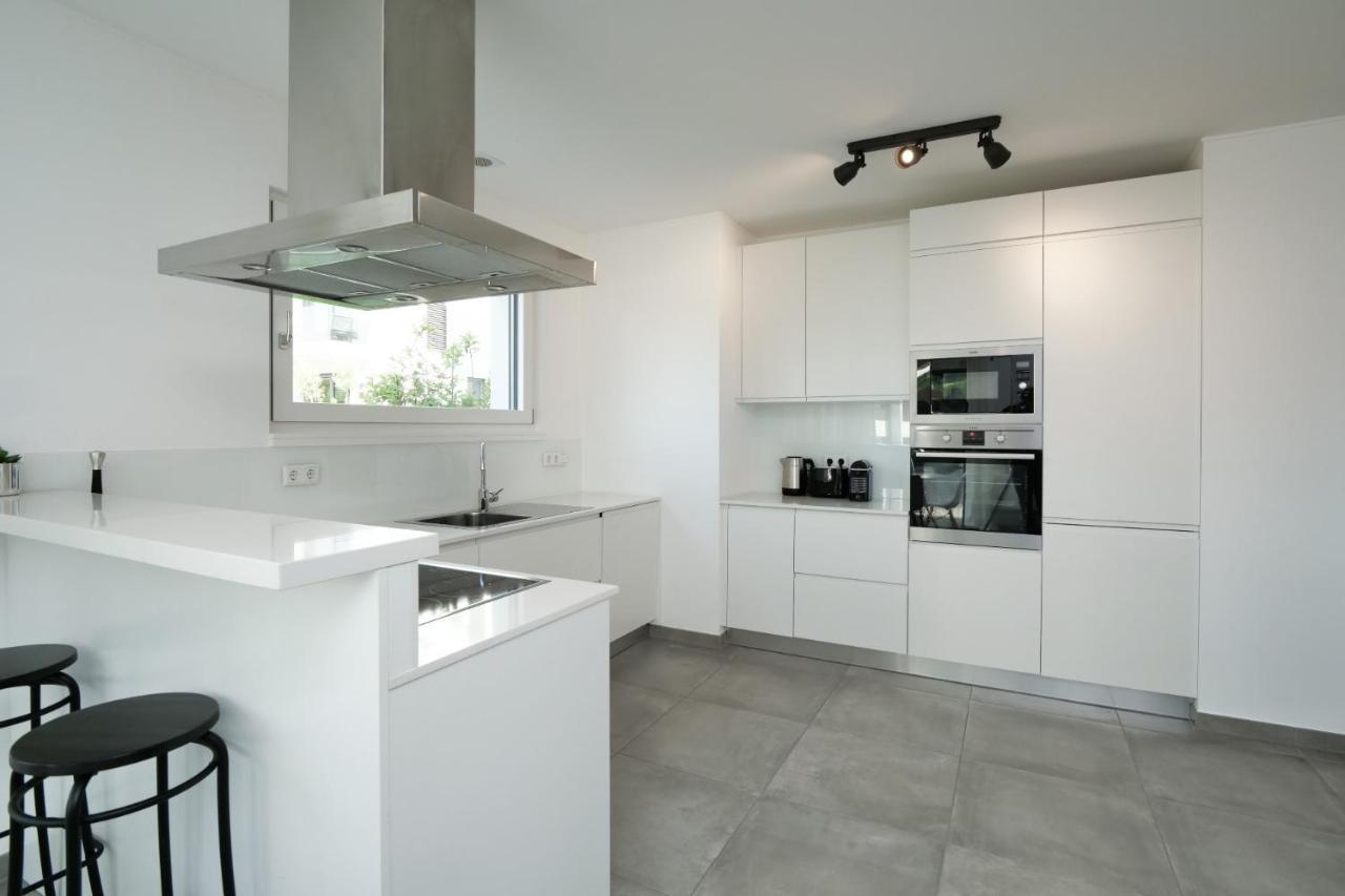 2br Apt 100 M2 W Terrace Garden, Free Pkg- Id-26 * Luxemburg